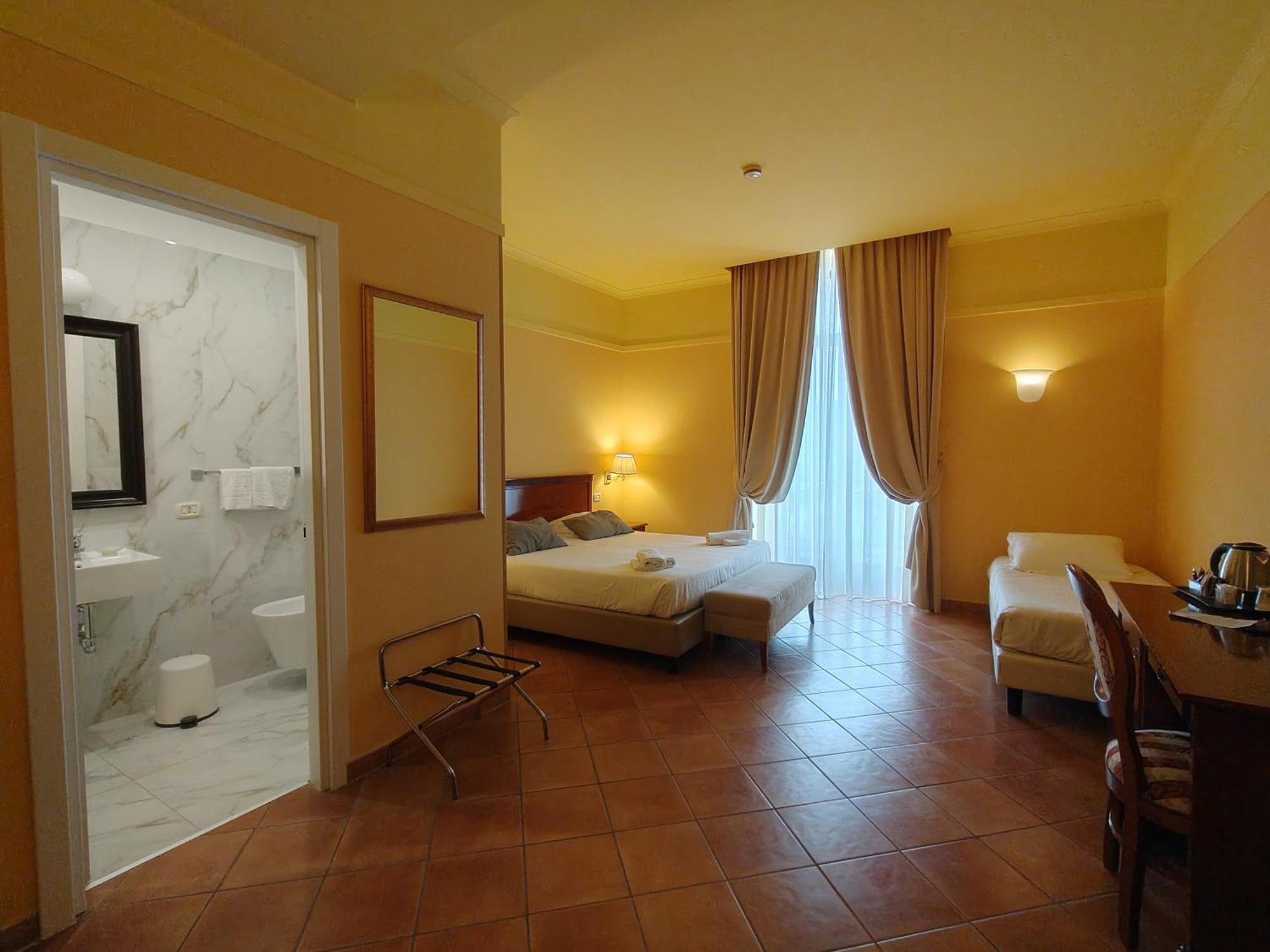 Hotel Nuvo Napoli Eksteriør billede